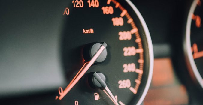 Benzin Uyarı Lambası Yandıktan Sonra Arabalar Kaç Kilometre Gidebilir?